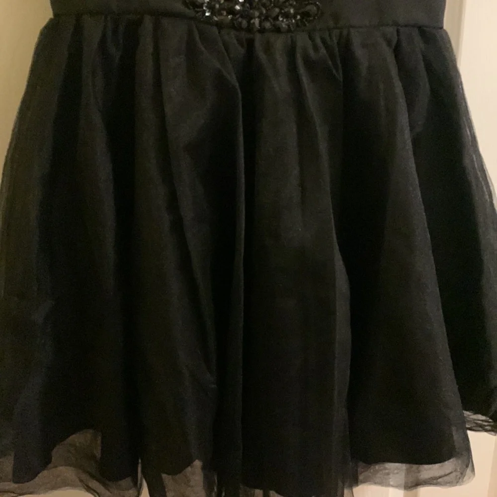 Formal open back dress beaded - Picture 5 of 11
